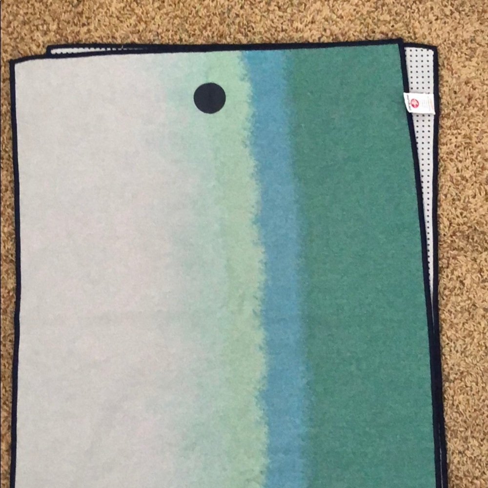 Manduka turquoise Yogitoes Towel